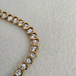 Bracelet with faux diamonds 7" long